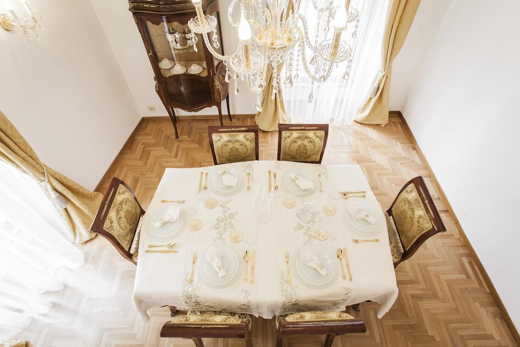 Suite Sarandrea Rome Bilik gambar