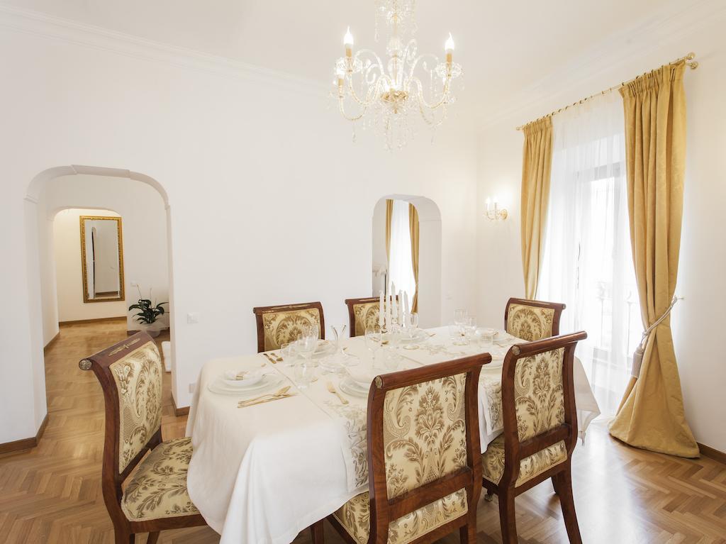 Suite Sarandrea Rome Bilik gambar