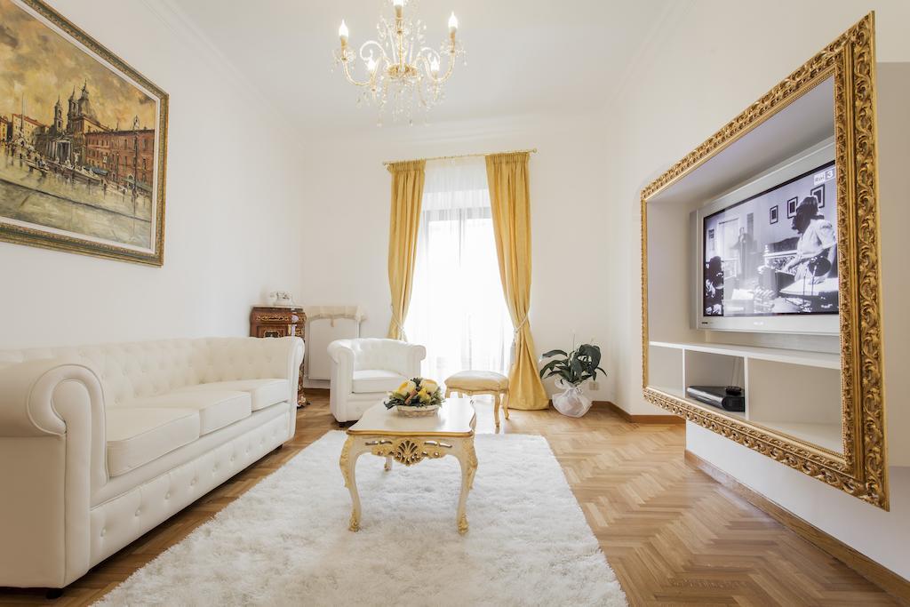 Suite Sarandrea Rome Luaran gambar