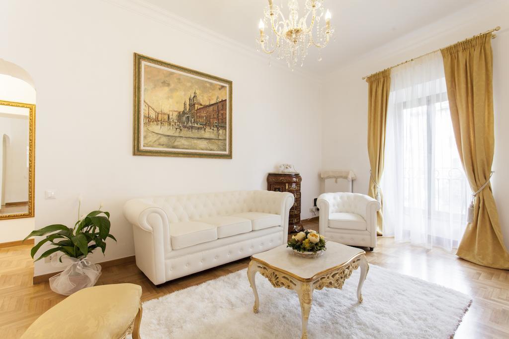 Suite Sarandrea Rome Luaran gambar